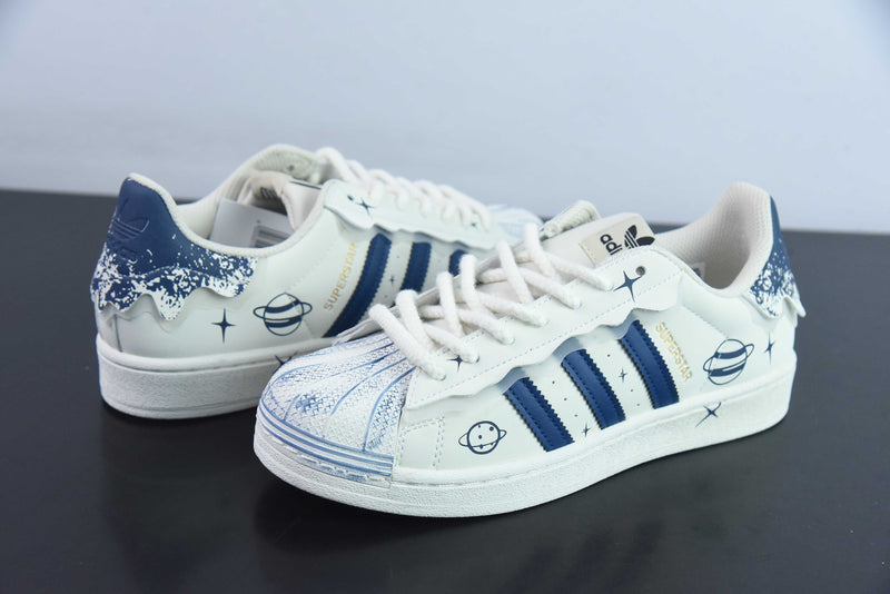 Tênis Adidas SuperStar Detalhes - Branco e Azul