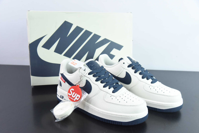 Nike Air Force 1 07 Low - Supreme