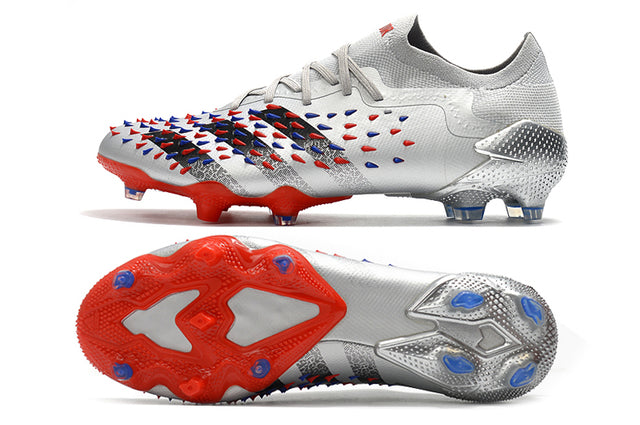 Chuteira Campo Adidas Predator Freak + FG Gray - Low