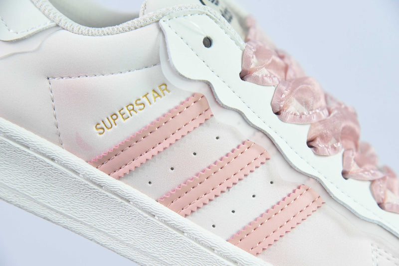 Tênis Adidas SuperStar - Branco e Rosa